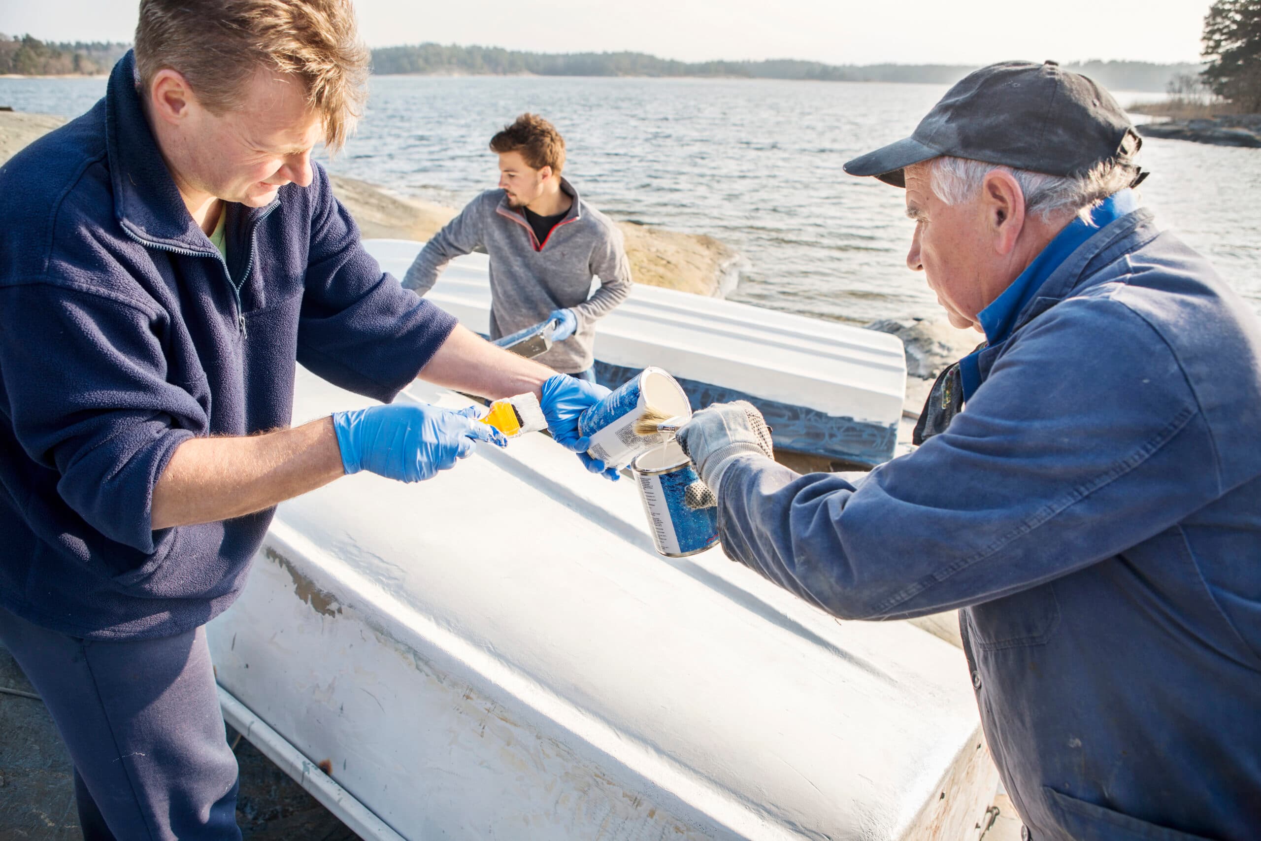 båt,bottenfärg,fritidsbåt,män, motorbåt,plastbåt,skärgården